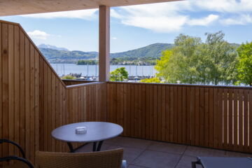 Traumhafter Ausblick auf den Traunsee & das Salzkammergut vom Seehotel im Weyer